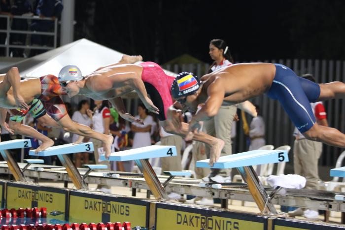 Tomás Peribonio natación Ecuador