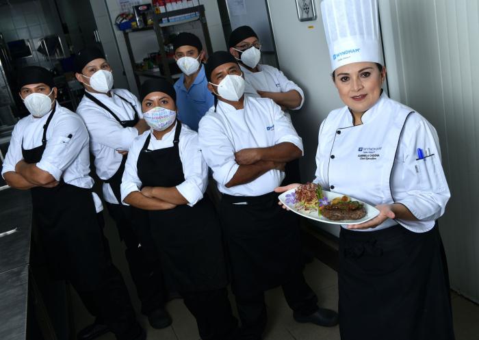 Gabriela Cadena, chef ejecutiva Hotel Wydham