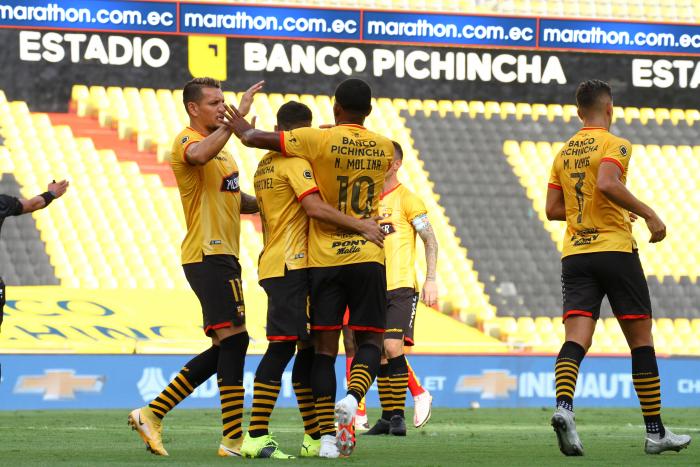 Barcelona-Aucas-ganó-punta