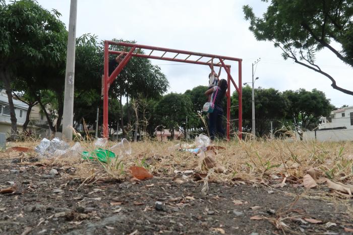 01062021 PARQUES DE (33336134)