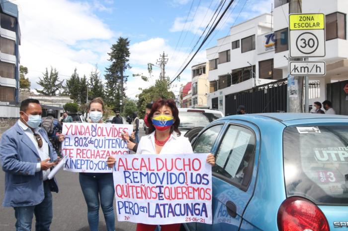 Yunda detractores