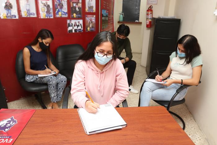 Capacitación bachilleres