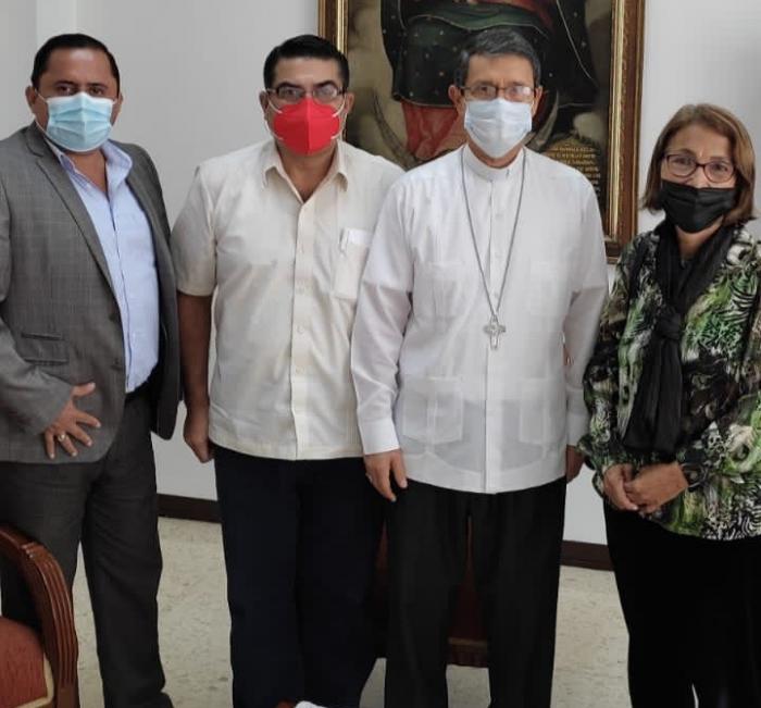 Maestros y arzobispo