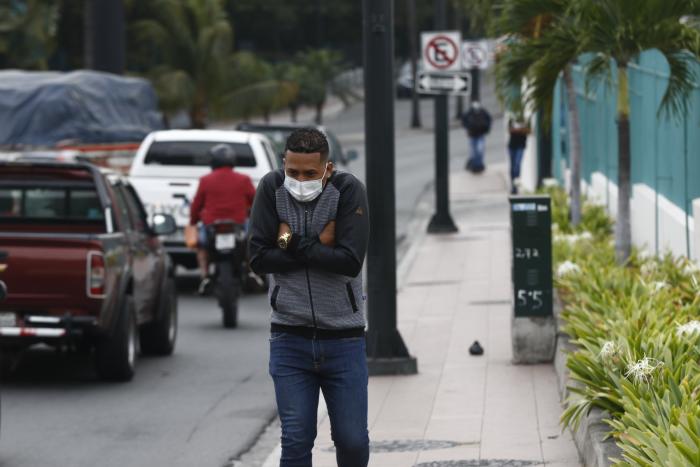 FRIO EN LA CIUDAD (6898027)