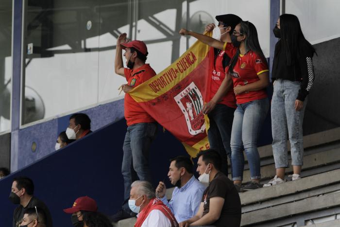 HINCHADA-CUENCA-SUPERLIGA-FEMENINA