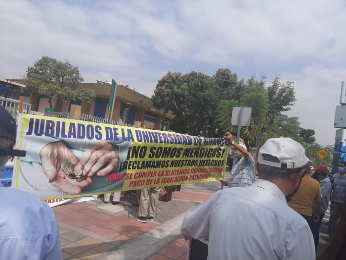 Plantón jubilados