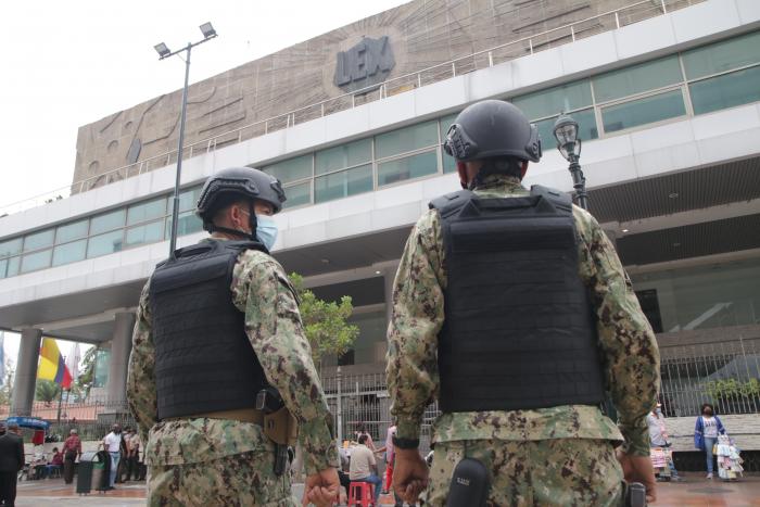 Alarma de bomba militares