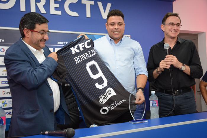 Santiago-Morales-Michell-Deller-ronaldo