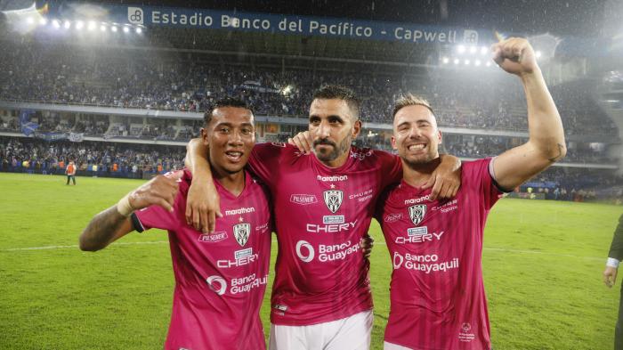 Independiente-del-Valle-Emelec-final