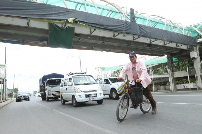 PUENTE PEATONAL EN MAL (7545639)
