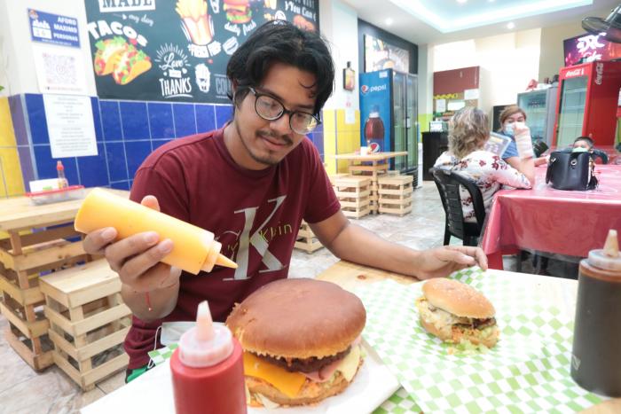 Locales de comida que (7544343)
