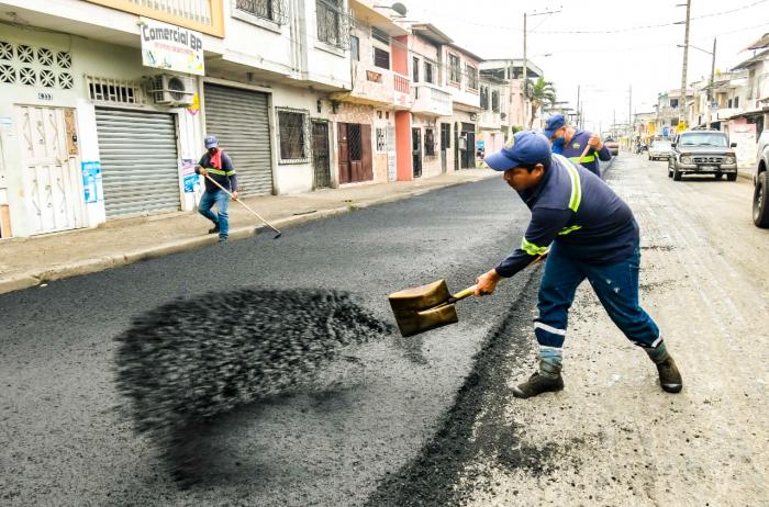 Reasfaltado de calles beneficiara a 55 Mil habitantes del sur 2