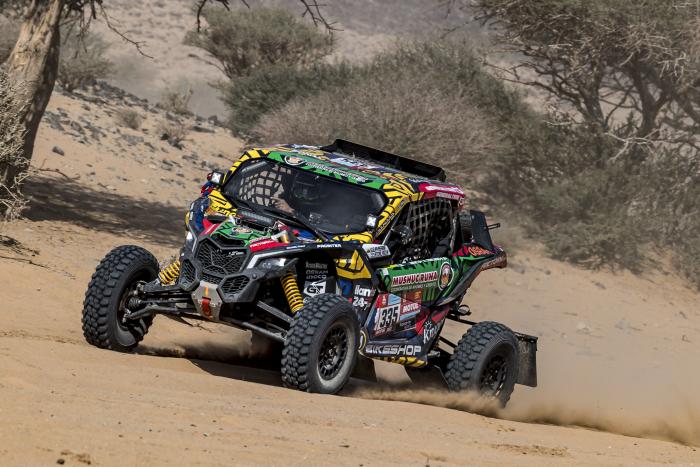 Sebastián Guayasamín lleva 8 años pilotando en el Dakar,