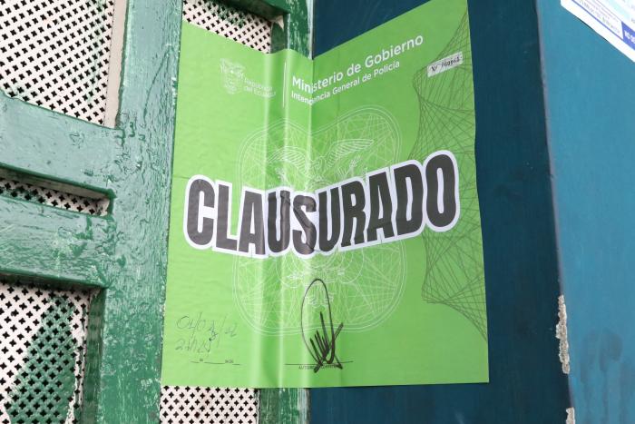Incendio de casa clausura
