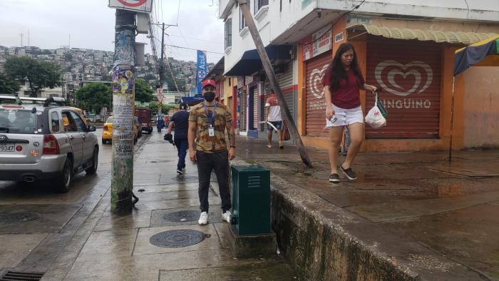 Desalojo comerciantes informales exteriores mercados 4