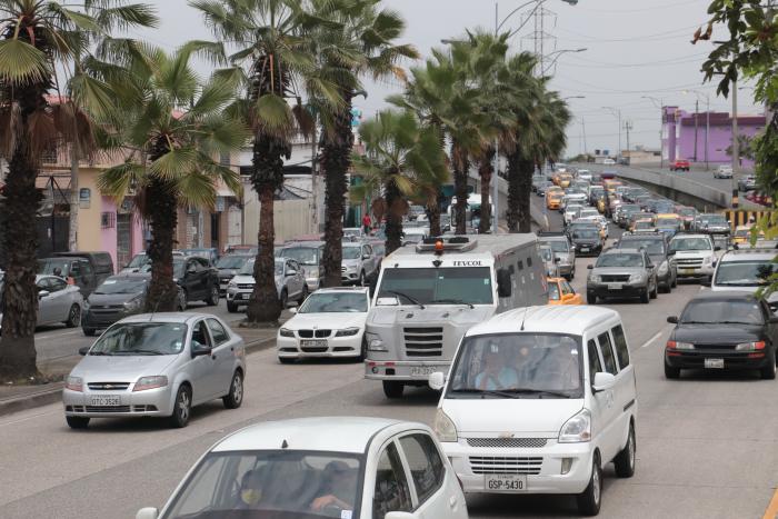 avenida Orellana tráfico