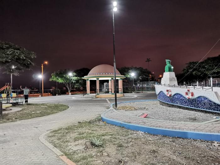 Parque turistico de Posorja con iluminacion LED 4