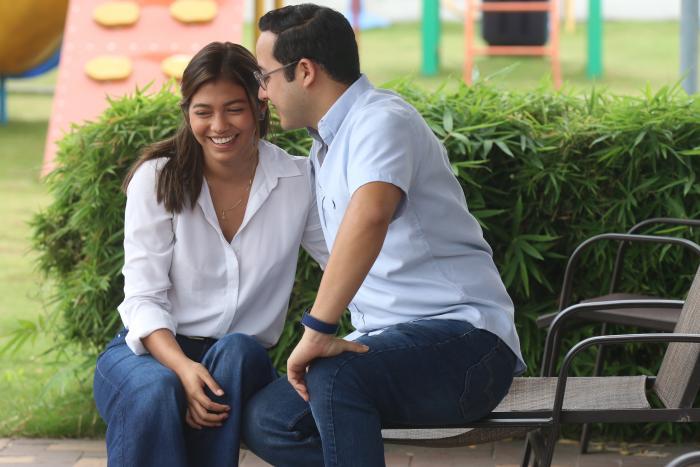 JOVENES