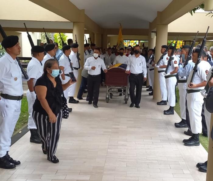 Sepelio Hugo Gavilánez.