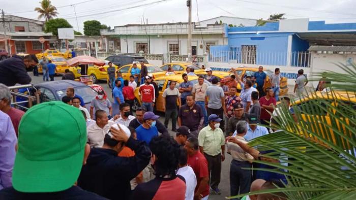 taxistas La Libertad