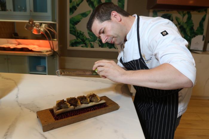 Chef y jefe de Aliment (8450638)