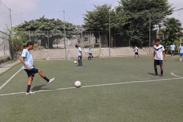 ESCUELA DE FUTBOL CIUD (8522840)