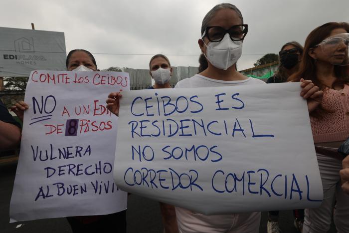 Los Ceibos, protesta por obras