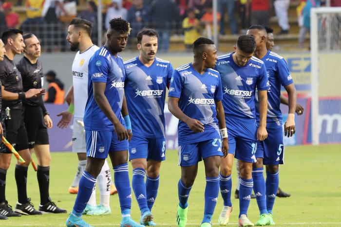AUCAS VS EMELEC (9027025)