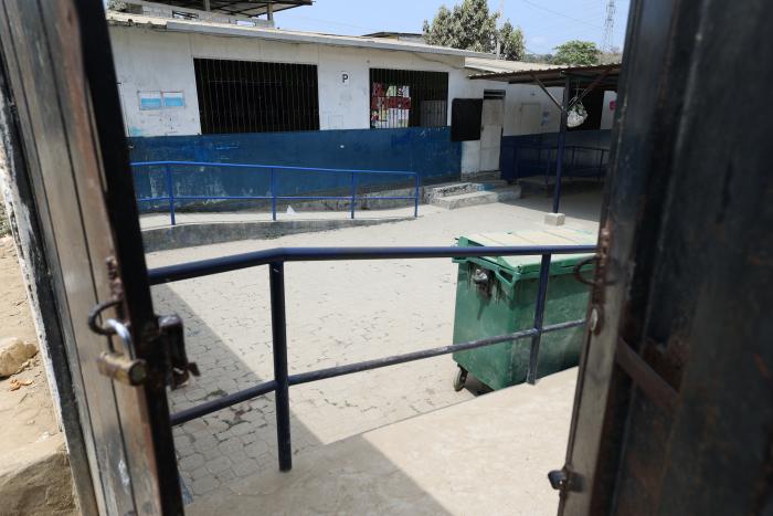 Escuela Dolores Veintimilla 1