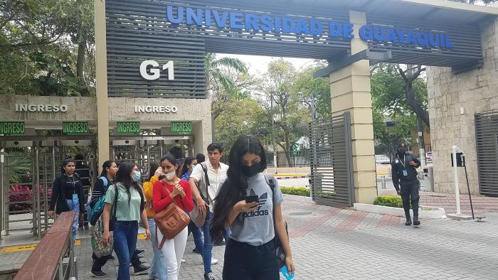 Deserción estudiantil