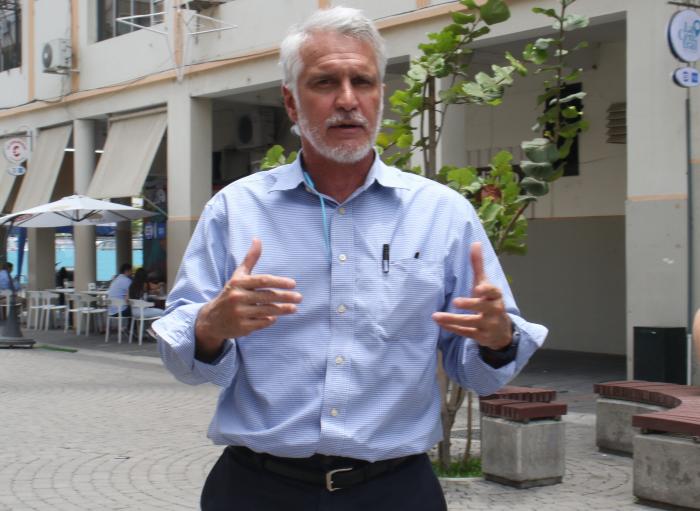 Roberto Fernández