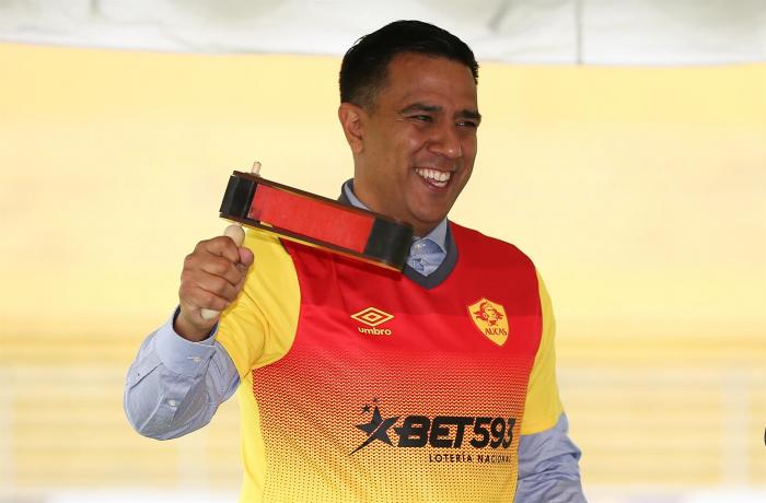 Aucas