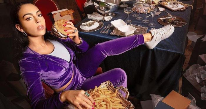 imagen-promocional-de-soy-georgina-netflix_11_1000x528