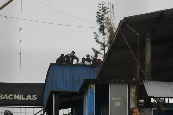 Los reos se subieron al techo del Centro de Rehabilitación Social