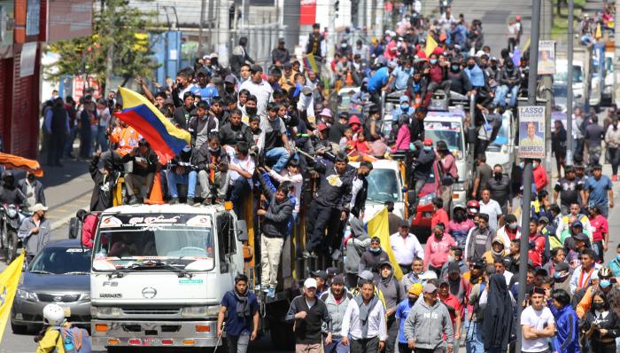 Miles de manifestantes salieron a las calles para protestar en contra del Gobierno