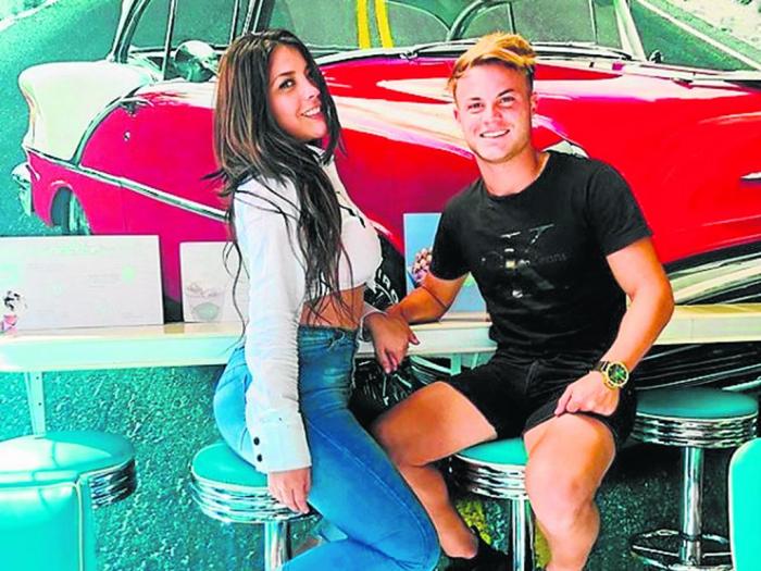 Nathalie Carvajal y Robertino Insúa
