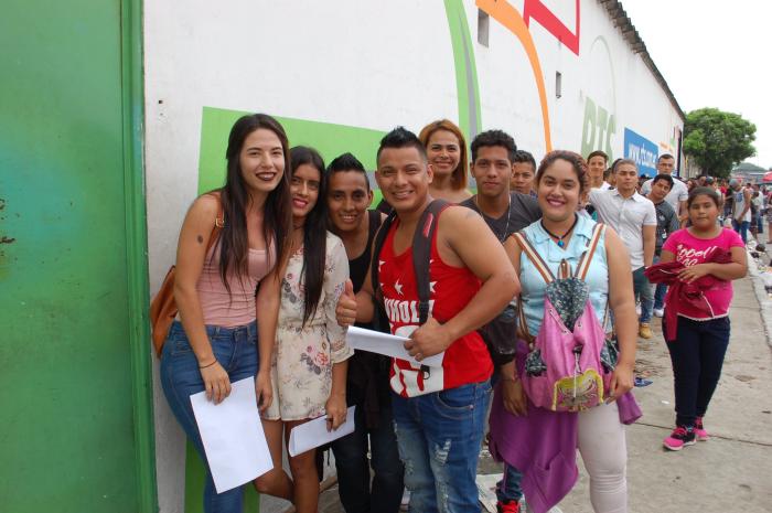 A HACER FILAS PARA CAS (5344605)