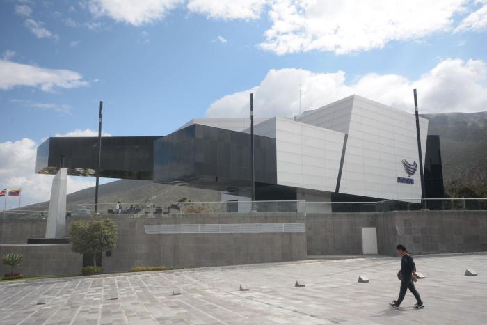 EDIFICIO UNASUR
