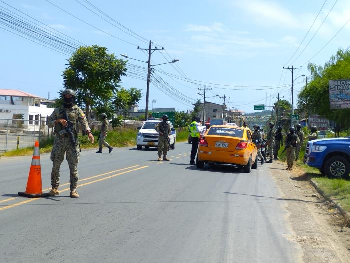 Santa Elena Feriado y seguridad
