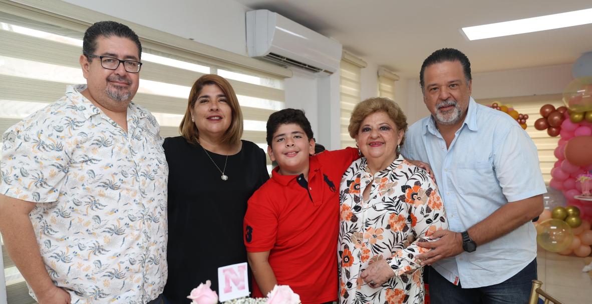 CUMPLEAÑOS NUMERO 1 DE NATALIA AVILES