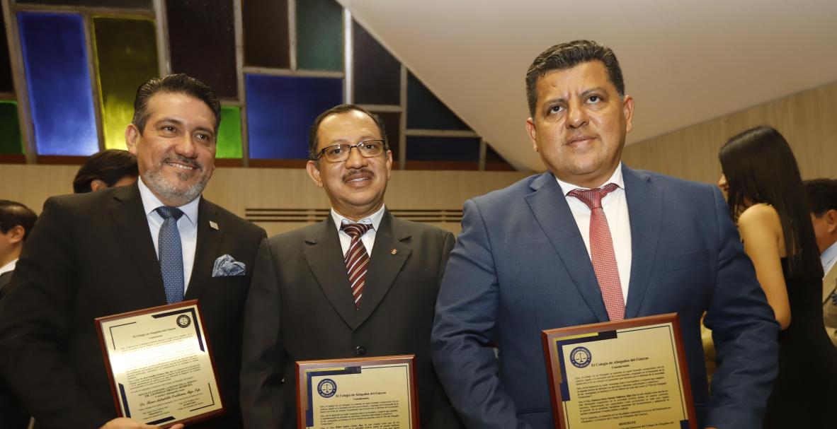 Celebración Día del Abogado Ecuatoriano en la U. Católica de Santiago de Guayaquil.