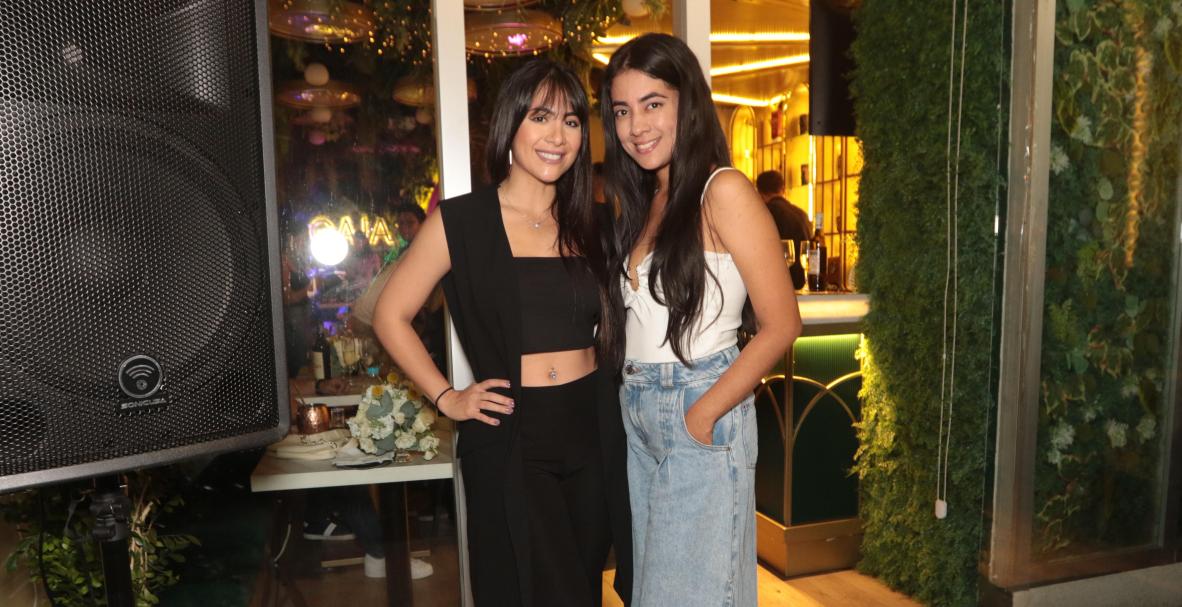 Nicole Vivar y Daniela Ballesteros.