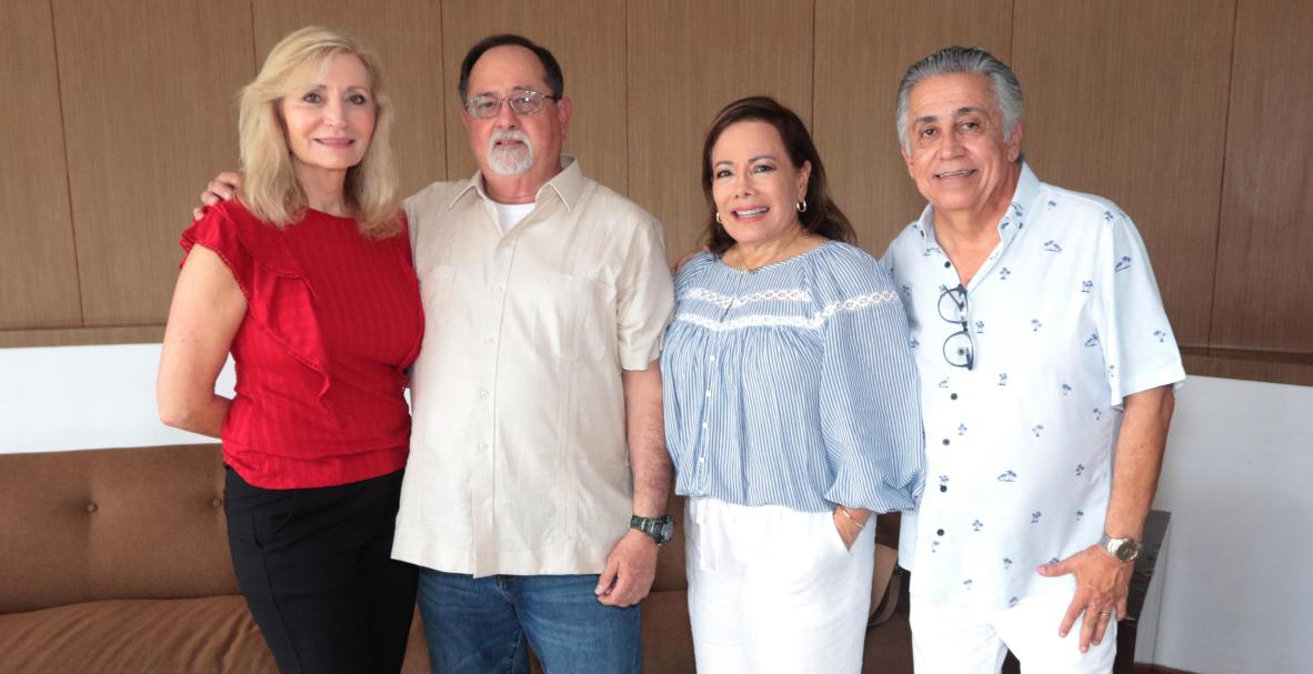 Reencuentro de Alfonso Puig en el restaurante Acqua del Anexo del Tenis Club, Samborondón