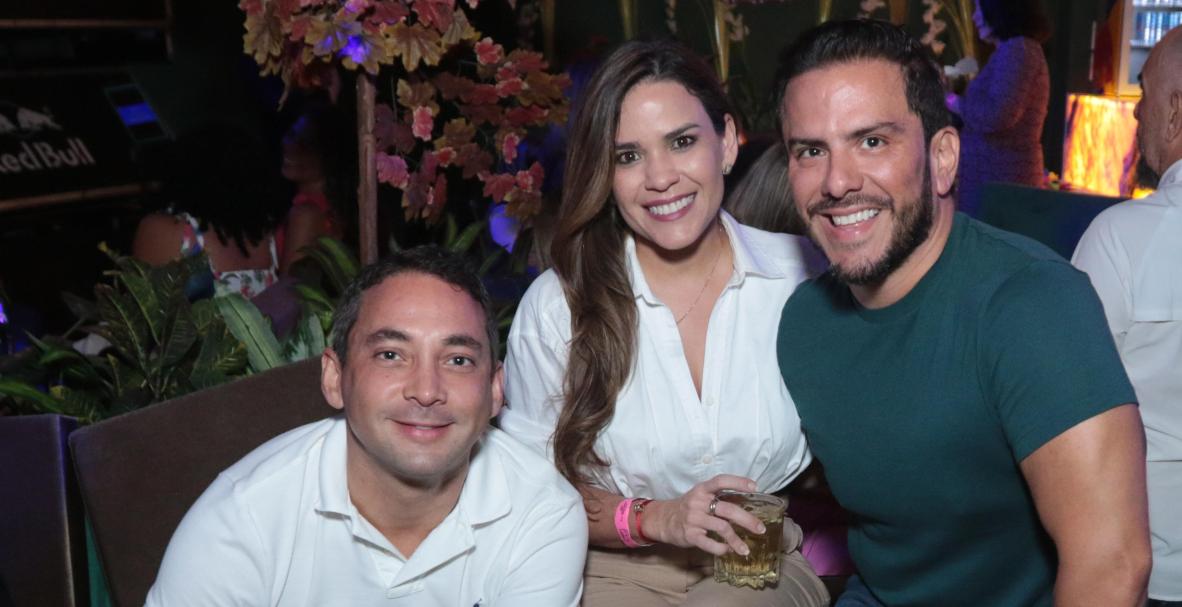 Cumpleaños 50 de Monina Montgomery