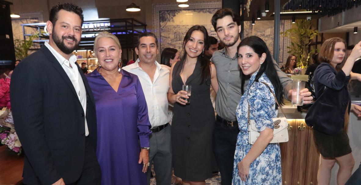 Inauguración Portela, Mall del Sol