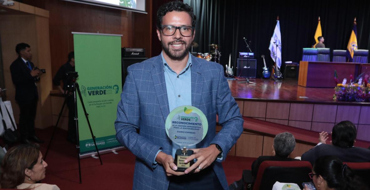Universidad Politécnica Salesiana premia a Diario EXPRESO por su labor en favor de la sostenibilidad