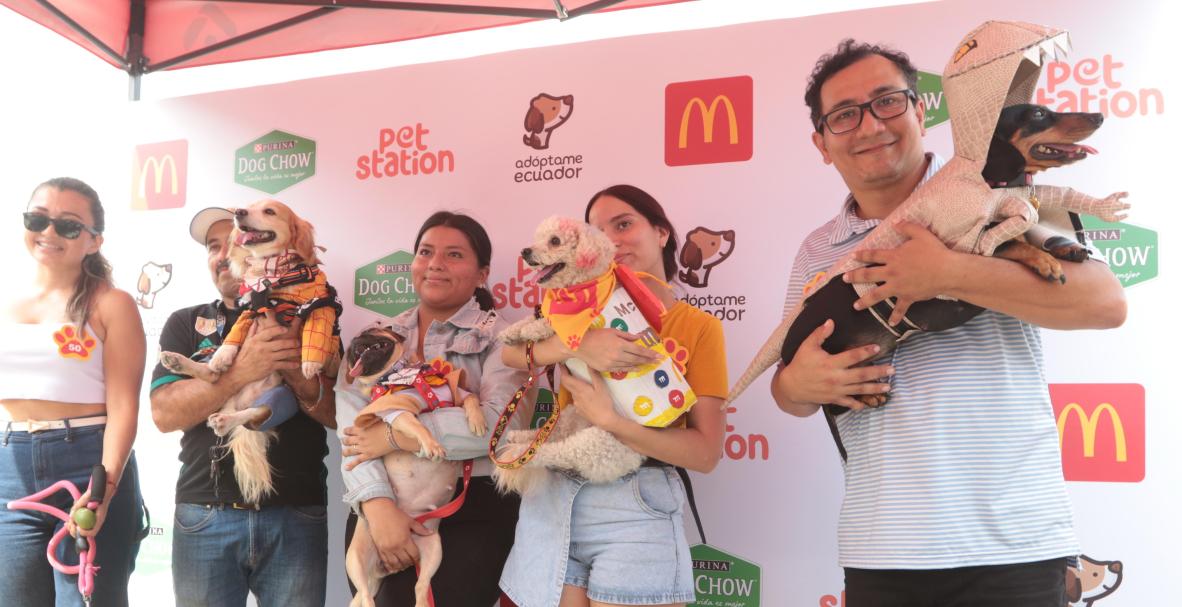 Desfile canino McDonald's vía a la Costa, Guayaquil