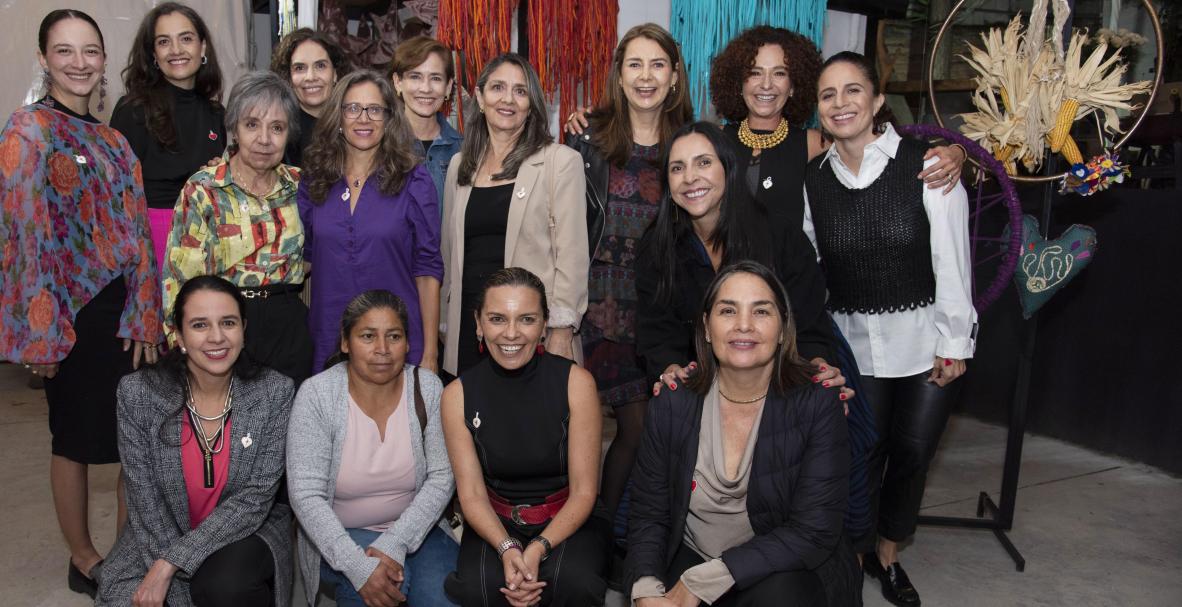 Exposición Detente, del colectivo Urdimbre (Quito)