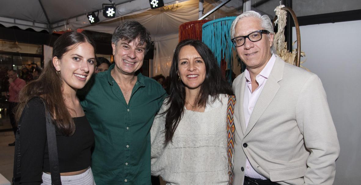 Exposición Detente, del colectivo Urdimbre (Quito)