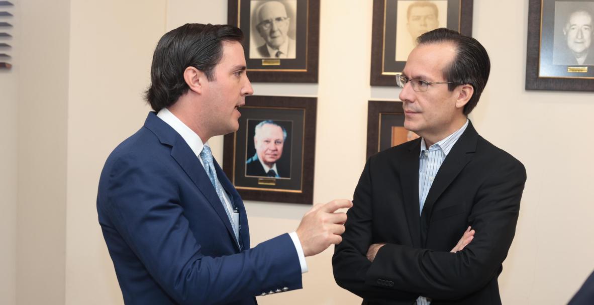 Presentación del nuevo embajador de España en la Cámara Española